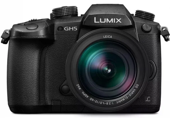 Sisteminis fotoaparatas Panasonic Lumix GH5 + Leica 12-60mm F/ 2.8-4 juoda
